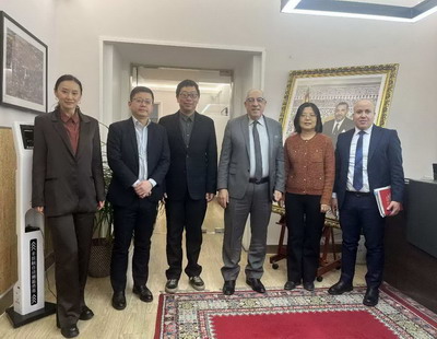 NetDragon Executive Visits Moroccan Ambassador to China